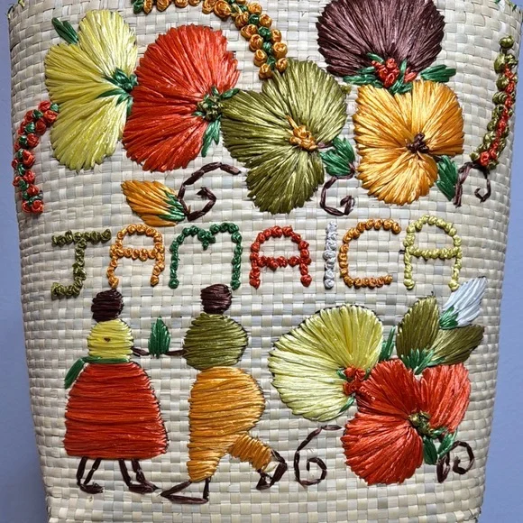 VINTAGE JAMAICA WOVEN STRAW AND FLORAL EMBROIDERED TOURIST TOTE - Picture 2 of 12